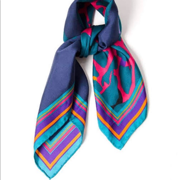 Louis Vuitton scarf brand new - Picture 1 of 4